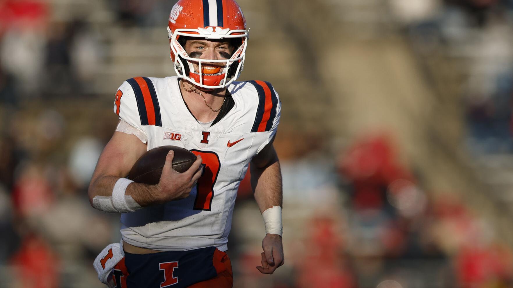 Illini seek record-tying 10th win: What to watch for in Tuesday's bowl games